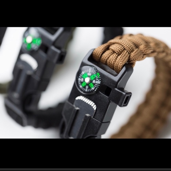 Paracord Outdoor Survival Tactical Bracelet 5 in 1 - Picture 5 of 8